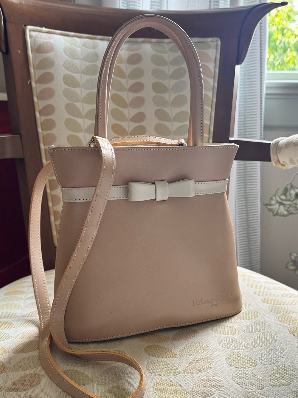 Tiffany & Fred Paris Light Tan Leather Bow-Accent Top-Handle Bag Crossbody EUC